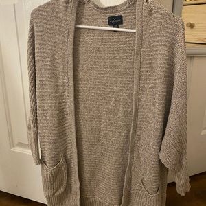 beige american eagle cardigan